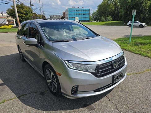 Used 2023 Honda Odyssey Touring image 5