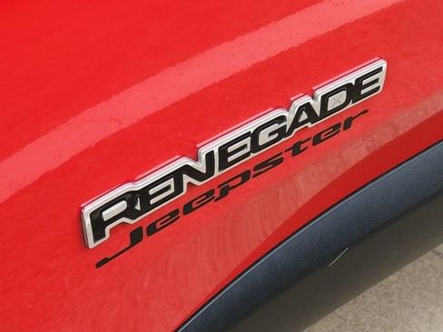 Used 2020 Jeep Renegade Sport image 10