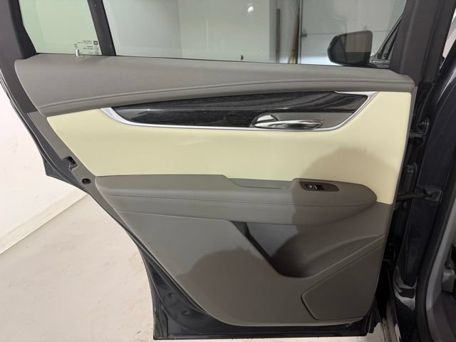 Certified 2021 Cadillac XT6 Premium Luxury AWD/4WD image 24
