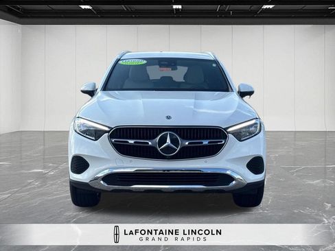 Used 2024 Mercedes-Benz GLC 300 4MATIC image 8