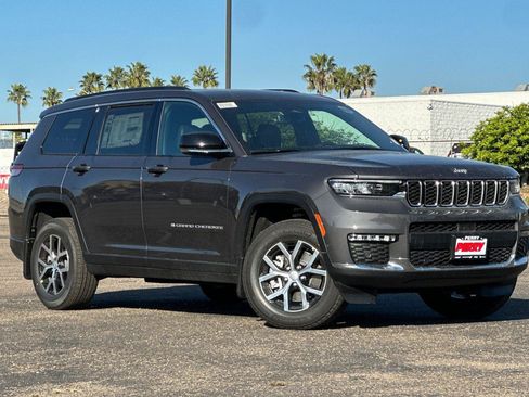 New 2025 Jeep Grand Cherokee L Limited w/ Luxury Tech Group II image 1
