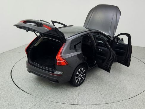 Certified 2025 Volvo XC60 B5 Plus image 37