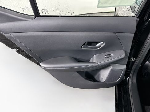 Used 2025 Nissan Sentra S image 25