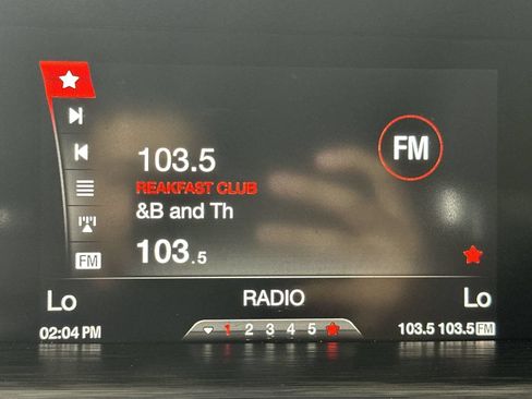 Used 2019 Alfa Romeo Stelvio AWD image 16
