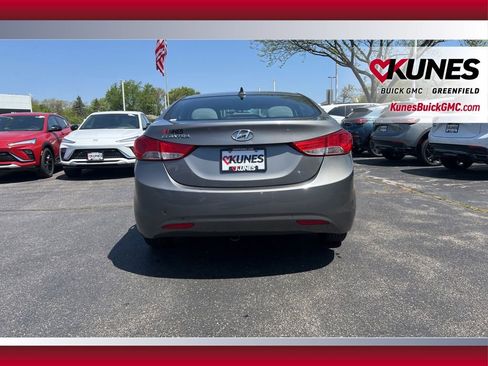 Used 2013 Hyundai Elantra GLS FWD image 8