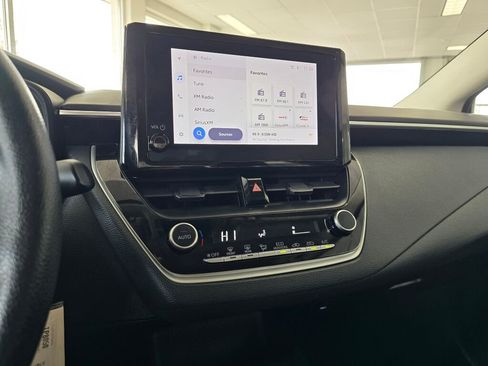 Used 2024 Toyota Corolla LE image 25
