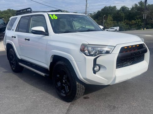 Used 2018 Toyota 4Runner Limited AWD/4WD image 1