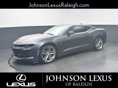 Used 2018 Chevrolet Camaro LT image 1