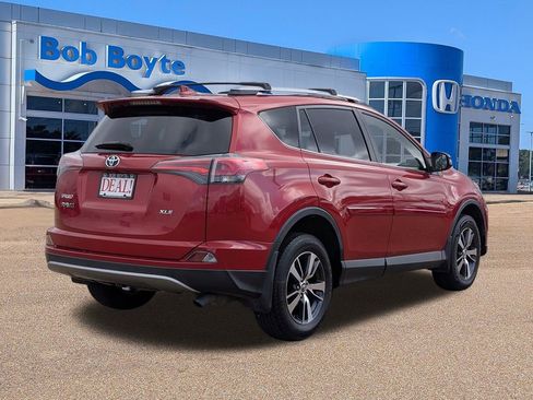 Used 2017 Toyota RAV4 XLE image 3