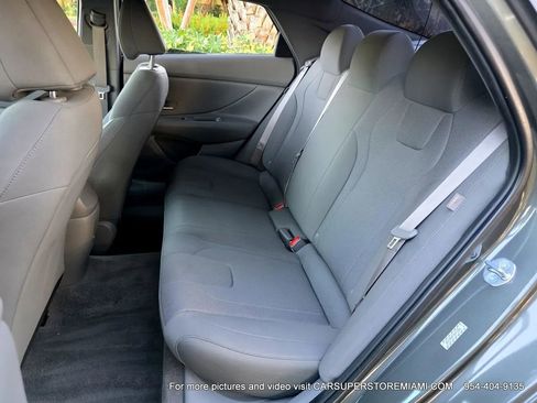 Used 2024 Hyundai Elantra SE image 34