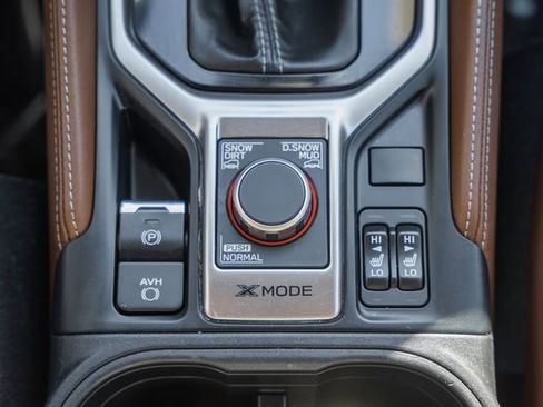 Used 2019 Subaru Forester Touring image 29