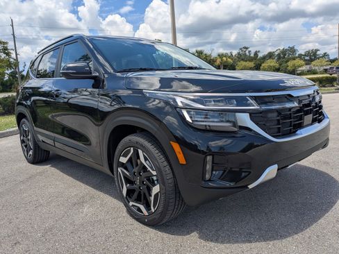 New 2026 Kia Seltos SX w/ SX Sunroof Package image 2