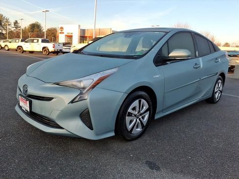Used 2016 Toyota Prius Three image 16
