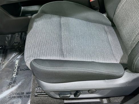 Used 2023 Nissan Rogue SV image 19