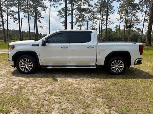 Used 2021 GMC Sierra 1500 SLT w/ SLT Premium Plus Package AWD/4WD image 2