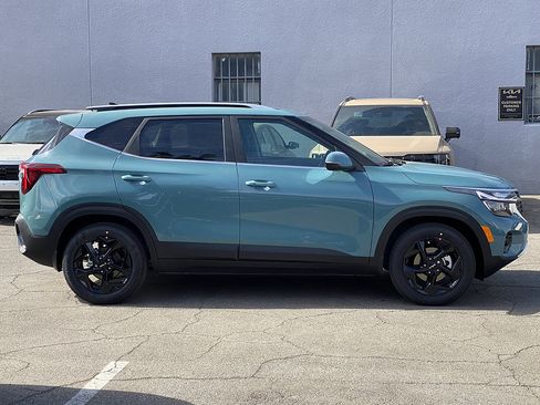 New 2026 Kia Seltos EX w/ EX Sunroof Package FWD image 2