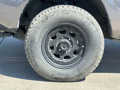 Used 2021 Toyota Tacoma SR w/ SR Convenience Package RWD image 12
