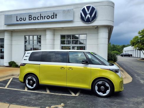 New 2025 Volkswagen ID. Buzz Pro S Plus image 1