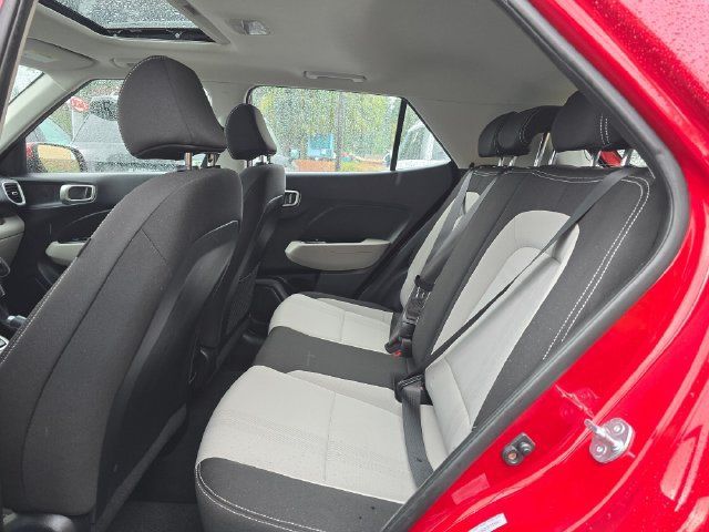 Certified 2025 Hyundai Venue SEL FWD image 16