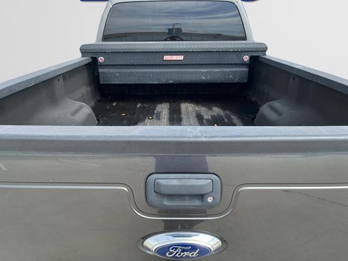 Used 2016 Ford F350 XLT w/ XLT Premium Package AWD/4WD image 18