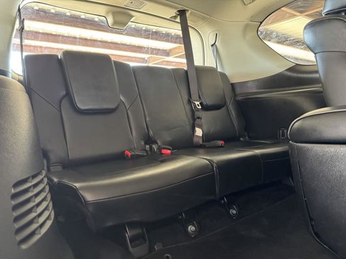 Used 2024 INFINITI QX80 Luxe image 39