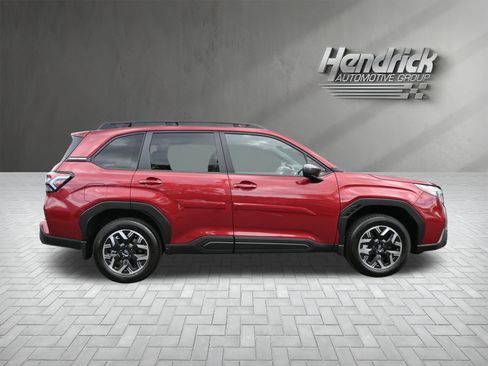 Certified 2025 Subaru Forester Premium w/ Convenience Package #2 image 10