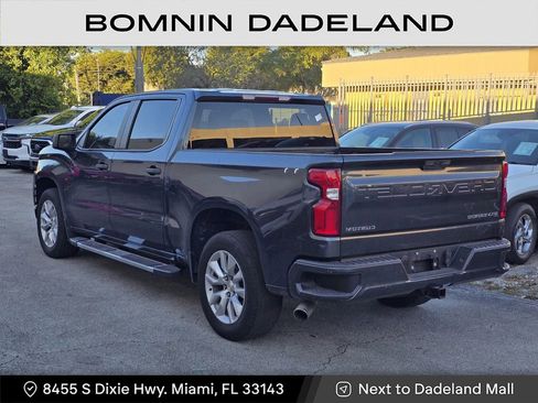 Used 2020 Chevrolet Silverado 1500 Custom w/ Custom Value Package image 4