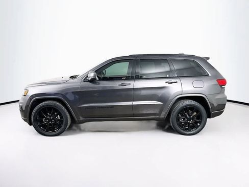 Used 2019 Jeep Grand Cherokee Altitude RWD image 3