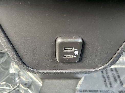 Used 2024 Chevrolet Equinox LT AWD/4WD image 30