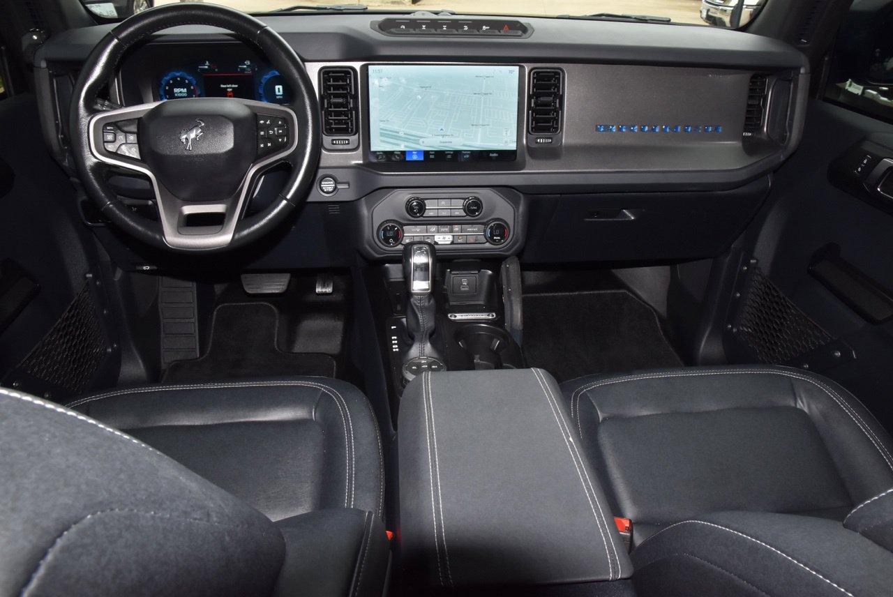 Used 2025 Ford Bronco Badlands AWD/4WD image 16