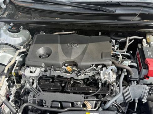 Used 2023 Toyota Camry SE image 11