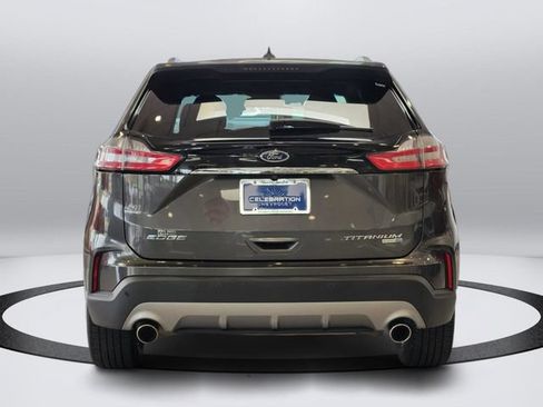 Used 2019 Ford Edge Titanium AWD/4WD image 4