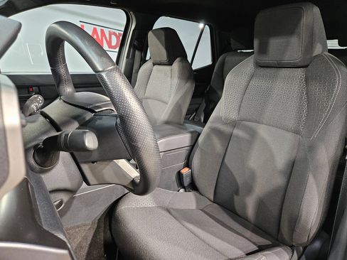 Used 2025 Toyota 4Runner SR5 AWD/4WD image 24