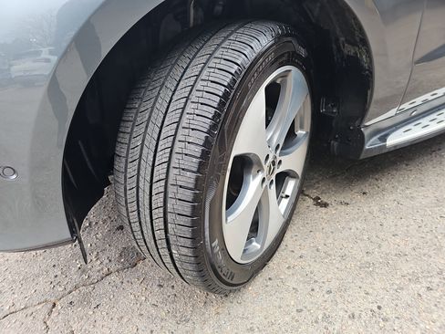 Used 2017 Mercedes-Benz GLE 350 image 34