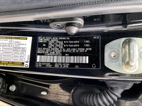 Used 2023 Lexus GX 460 Premium w/ Premium Plus Package AWD/4WD image 34