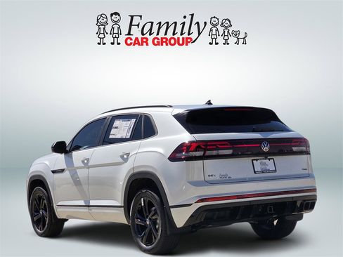 New 2026 Volkswagen Atlas Cross Sport SEL R-Line image 3