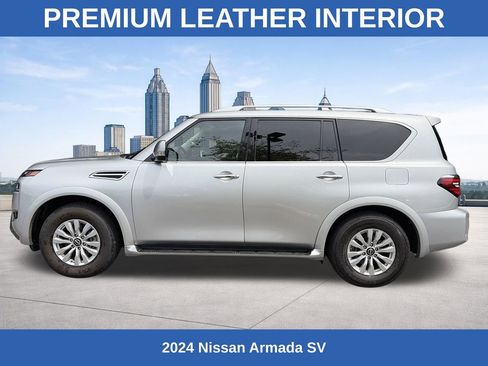 Used 2024 Nissan Armada SV AWD/4WD image 2