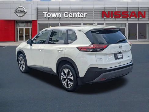 Certified 2023 Nissan Rogue SV FWD image 5