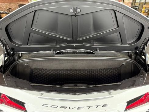 Used 2025 Chevrolet Corvette Stingray Premium Conv w/ Z51 Performance Package RWD image 26