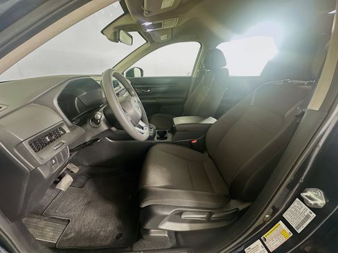 Used 2023 Honda CR-V LX image 13