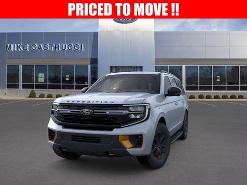 New 2025 Ford Expedition Tremor image 2