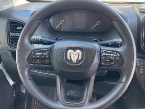 Used 2025 RAM ProMaster 2500 w/ Convenience Group FWD image 16