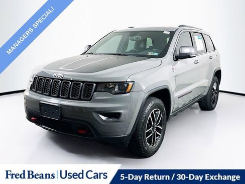 Used 2021 Jeep Grand Cherokee Trailhawk image 3