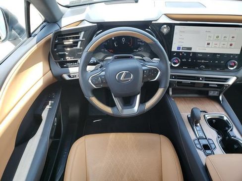 Used 2025 Lexus RX 350 Premium Plus w/ Convenience Package AWD/4WD image 17