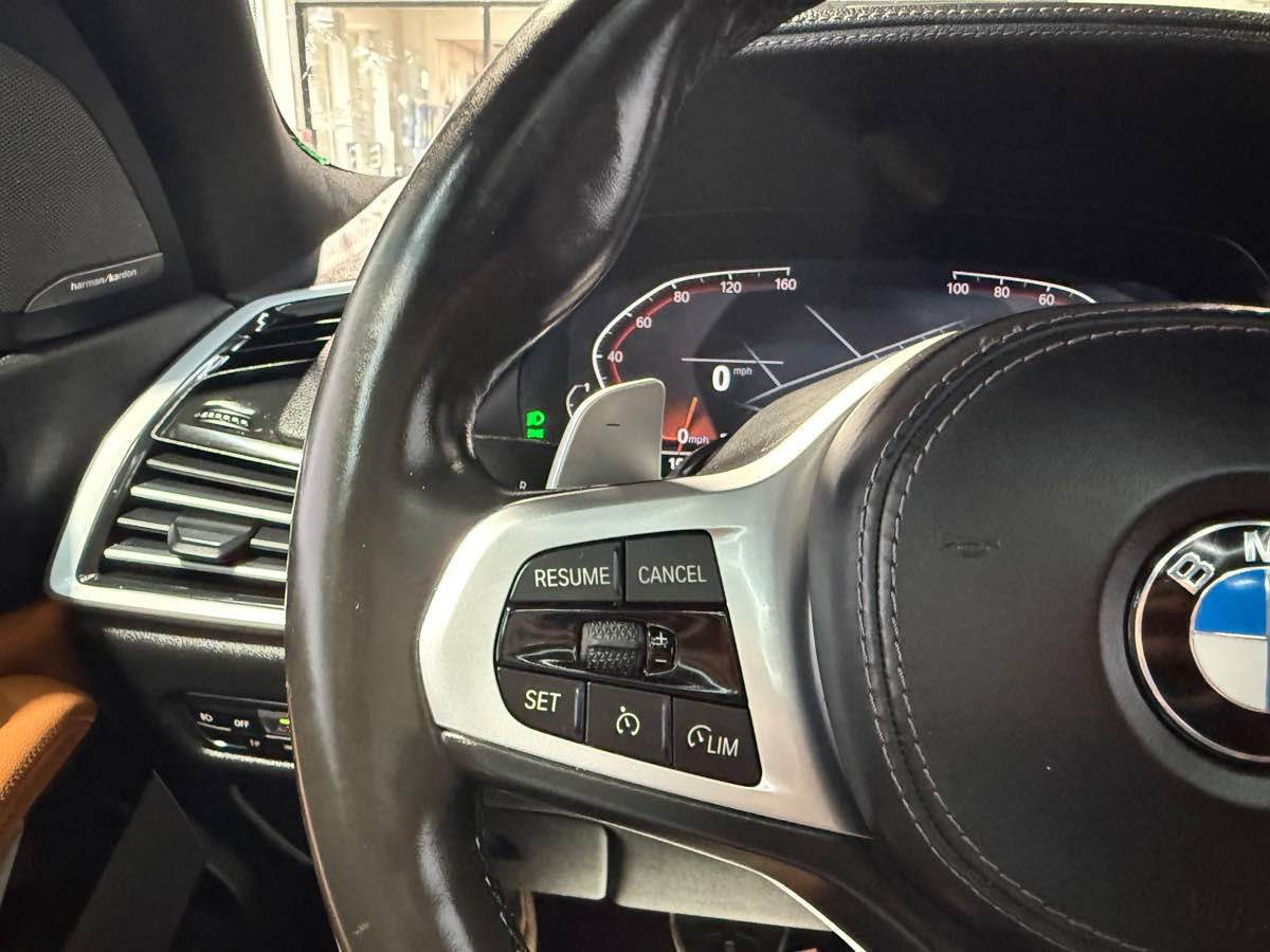 Used 2021 BMW X5 xDrive40i w/ M Sport Package AWD/4WD image 19