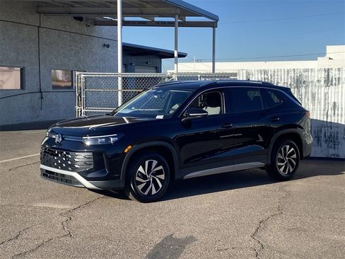 New 2026 Volkswagen Tiguan S image 3