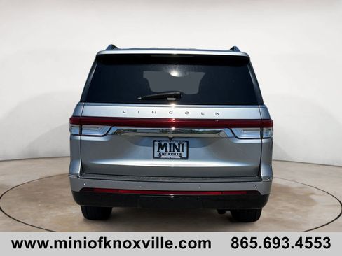 Used 2024 Lincoln Navigator L Reserve AWD/4WD image 4