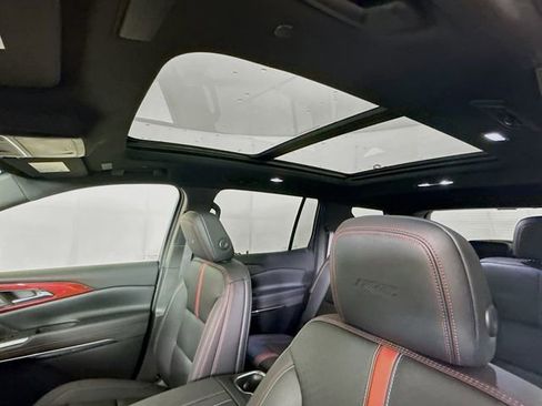 New 2026 Chevrolet Traverse RS AWD/4WD image 24