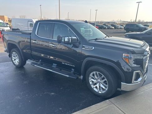 Used 2019 GMC Sierra 1500 SLT w/ SLT Premium Package image 5
