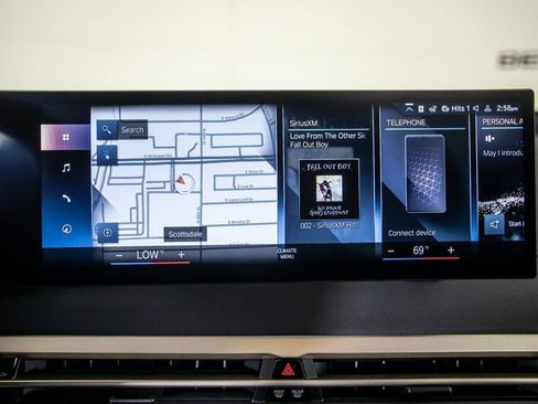 Used 2023 BMW iX xDrive50 w/ Sport Package image 25